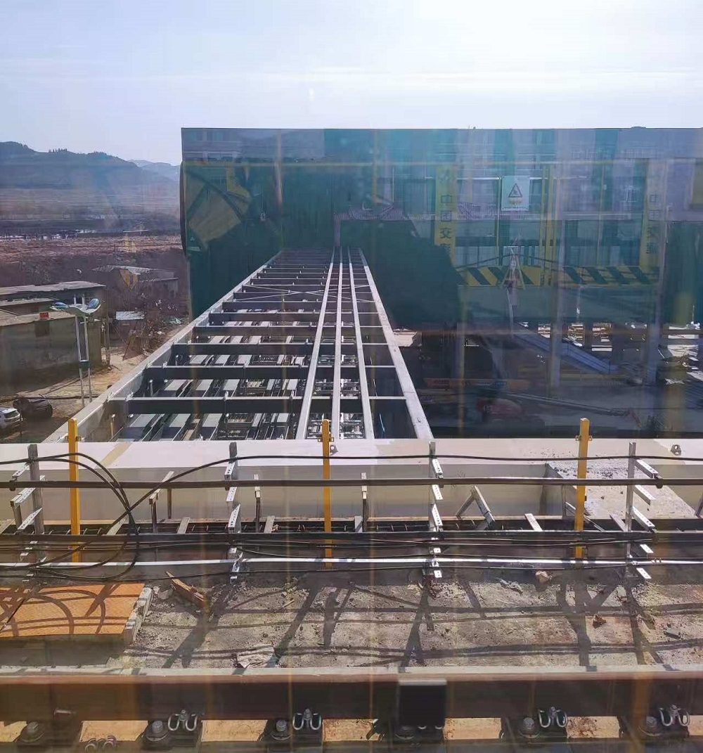 Steel Foot Bridge of Jinan Rail Transit Line 8 Station