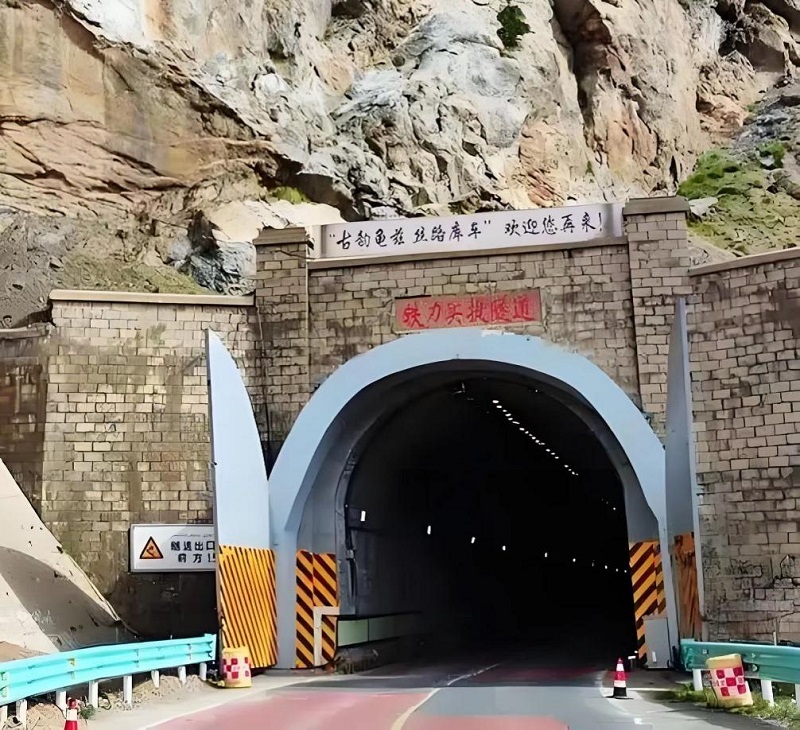 Tunnel Lighting Improvement Solution at Duku Highway, Xinjiang