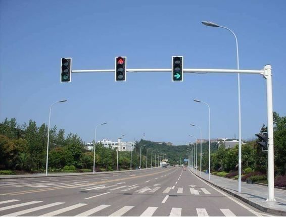 Traffic Signal Column or Traffic Light Pole